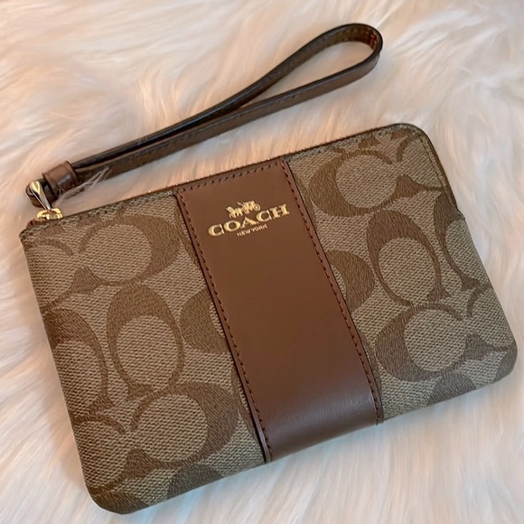 Coach Corner Zip Wristlet In brown - Picture 2 of 6